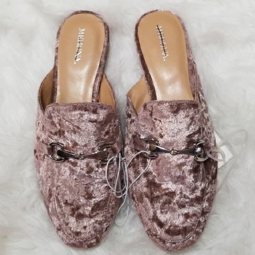 "Lucy" slides